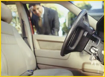 Metro Locksmith Services Miami, FL 305-744-5088 - 20-keys-locked-in-car