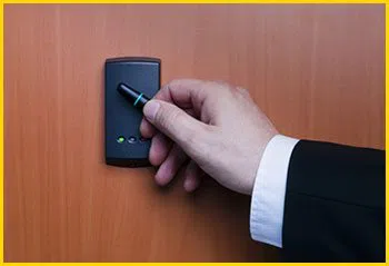 Metro Locksmith Services Miami, FL 305-744-5088 Metro Locksmith Services Miami, FL 305-744-5088 - 8-commercial-locksmith-store
